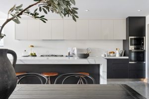 Kitchen Cabinet Colors That Will Stand the Test of Time